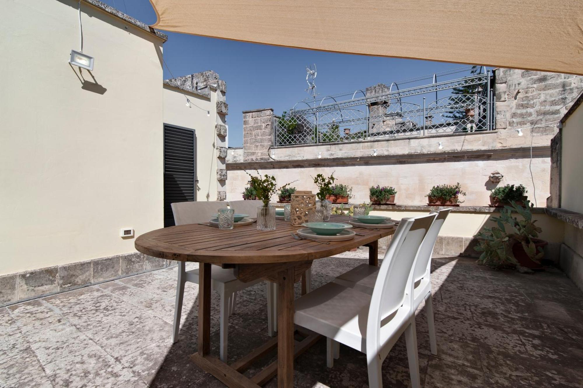 Terrazza Cavallerizza Apartment Lecce Exterior photo